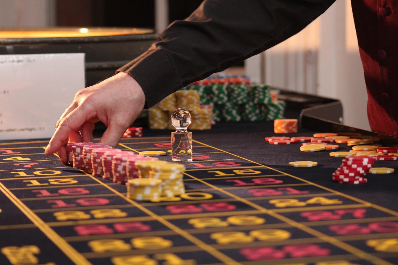 Kalender pengundian togel mingguan paus hoki dengan tanda periode cashback